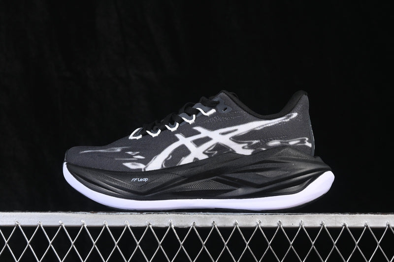 TÊNIS ASICS - SUPERBLAST 3