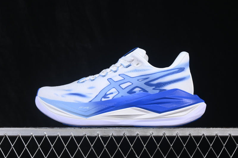 TÊNIS ASICS - SUPERBLAST 3