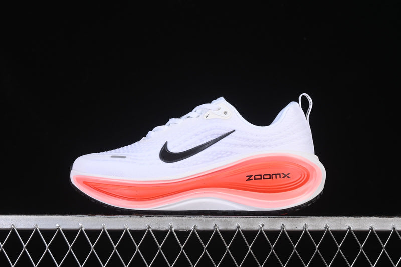 TÊNIS NIKE - NIKE VOMERO PLUS